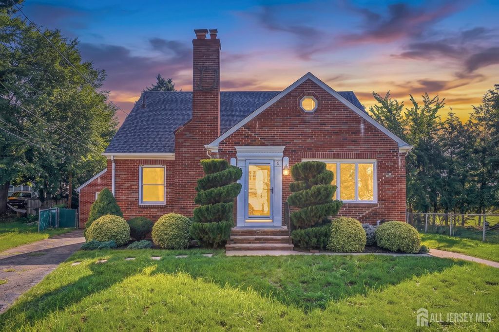 3 Dix Street, New Brunswick, NJ 08901