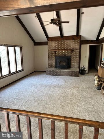 3587 MONARCH LN, Midland, VA 22728