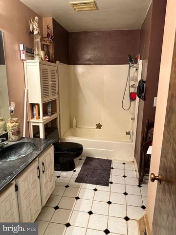 3587 MONARCH LN, Midland, VA 22728
