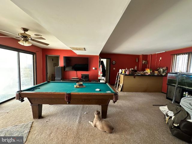 3587 MONARCH LN, Midland, VA 22728