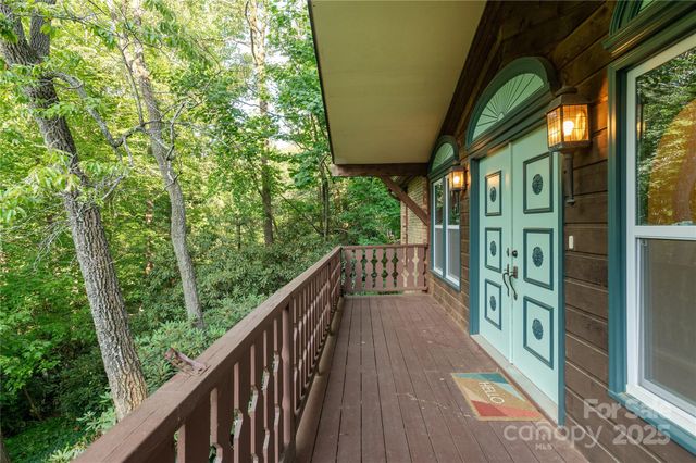 232 Stone Brook Drive, Hendersonville, NC 28791