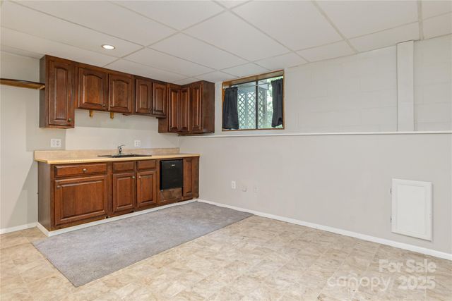 232 Stone Brook Drive, Hendersonville, NC 28791