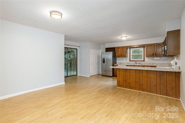 232 Stone Brook Drive, Hendersonville, NC 28791