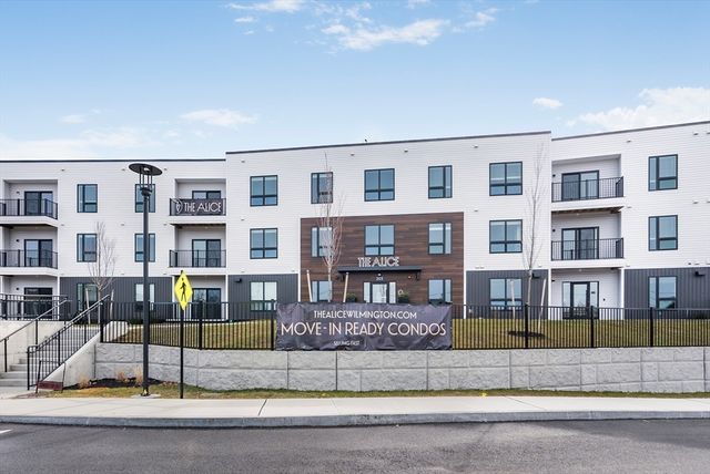 203 Lowell St. 120, Wilmington, MA 01887
