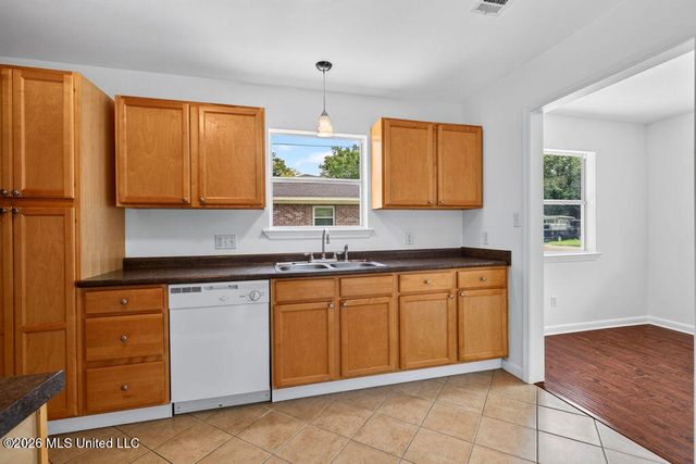 328 Teringo Circle, Ocean Springs, MS 39564