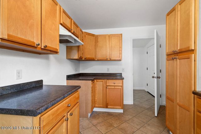 328 Teringo Circle, Ocean Springs, MS 39564