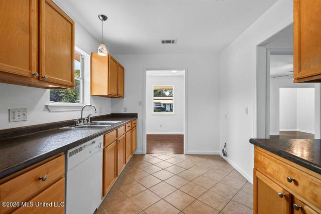 328 Teringo Circle, Ocean Springs, MS 39564
