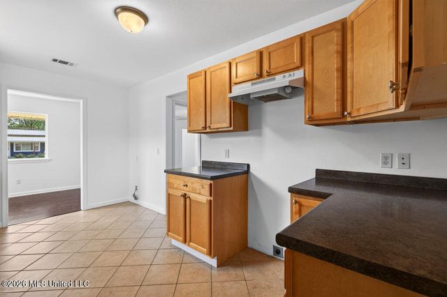 328 Teringo Circle, Ocean Springs, MS 39564