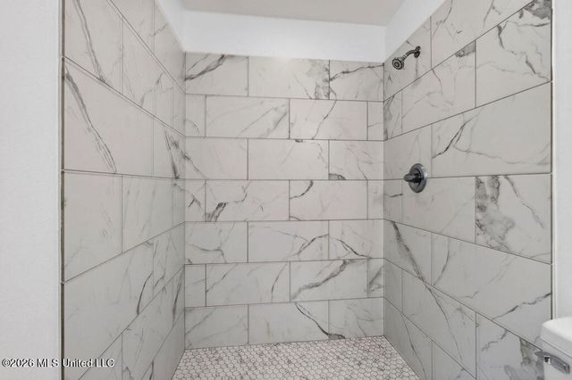 328 Teringo Circle, Ocean Springs, MS 39564