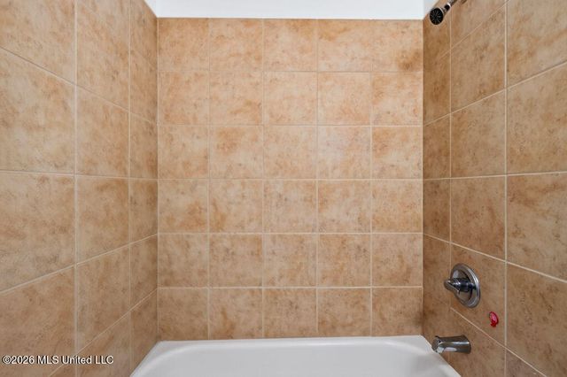 328 Teringo Circle, Ocean Springs, MS 39564