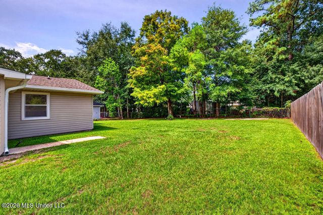 328 Teringo Circle, Ocean Springs, MS 39564