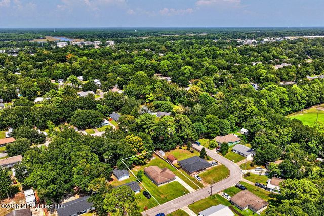 328 Teringo Circle, Ocean Springs, MS 39564