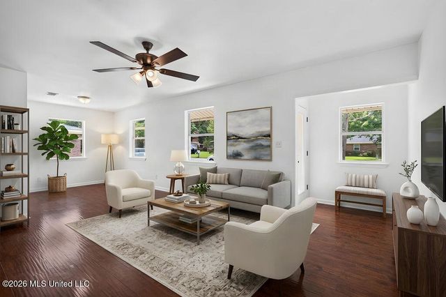 328 Teringo Circle, Ocean Springs, MS 39564
