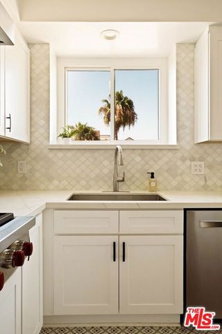 531 N Rossmore Avenue PHA, Los Angeles, CA 90004