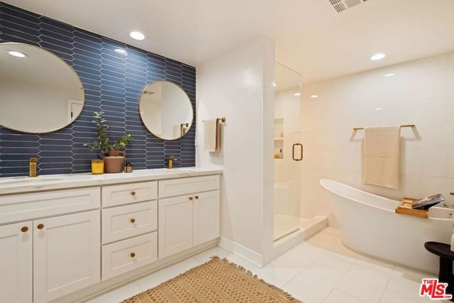 531 N Rossmore Avenue PHA, Los Angeles, CA 90004