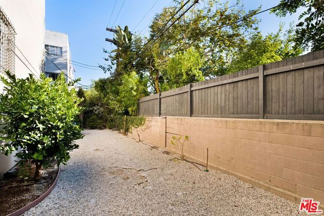 531 N Rossmore Avenue PHA, Los Angeles, CA 90004