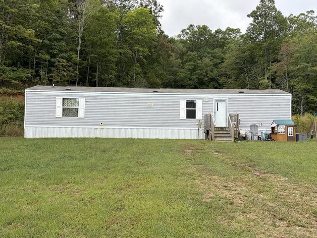 349 Old Ferguson Town Road, Hiawassee, GA 30546