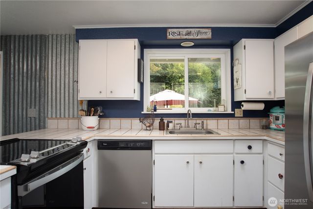 13814 214th Street E, Graham, WA 98338
