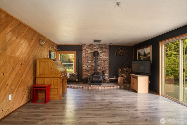 13814 214th Street E, Graham, WA 98338