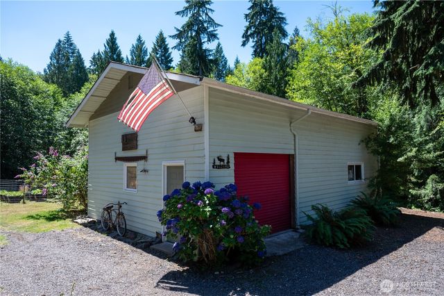 13814 214th Street E, Graham, WA 98338