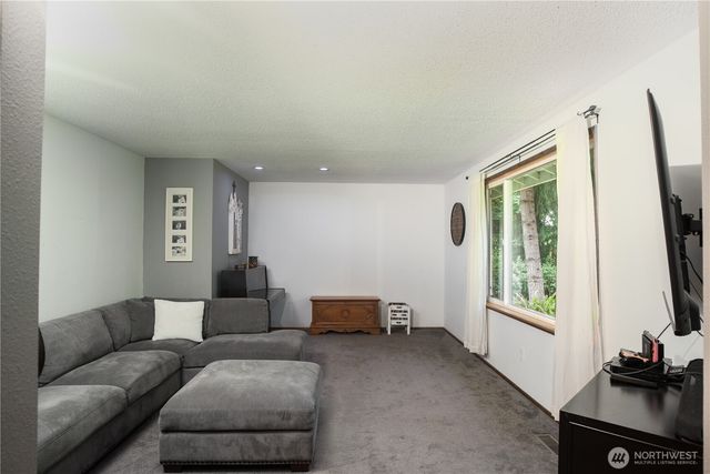13814 214th Street E, Graham, WA 98338