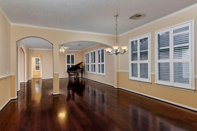 15 Lilac Ridge Place, The Woodlands, TX 77384