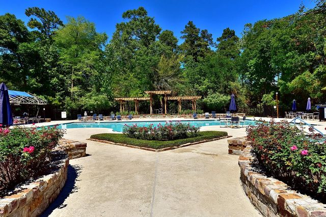 15 Lilac Ridge Place, The Woodlands, TX 77384