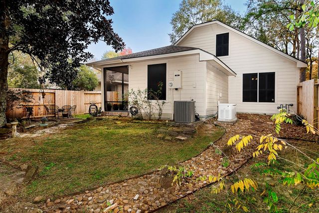 15 Lilac Ridge Place, The Woodlands, TX 77384