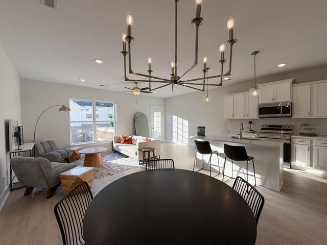 1337 Halter Park Dr, Gallatin, TN 37066