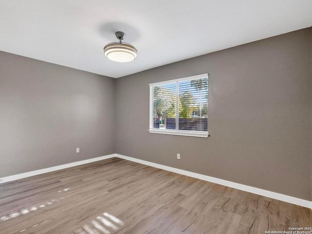 2870 Burning Rock, San Antonio, TX 78247