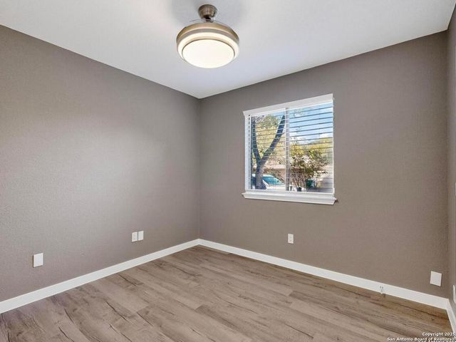 2870 Burning Rock, San Antonio, TX 78247