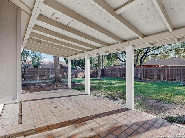 2870 Burning Rock, San Antonio, TX 78247