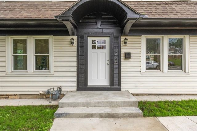 1226 Everett Avenue, Kansas City, KS 66102