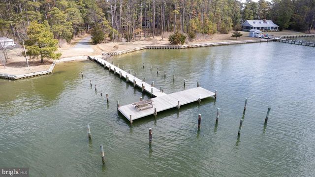 819 SEABREEZE RD, Cambridge, MD 21613