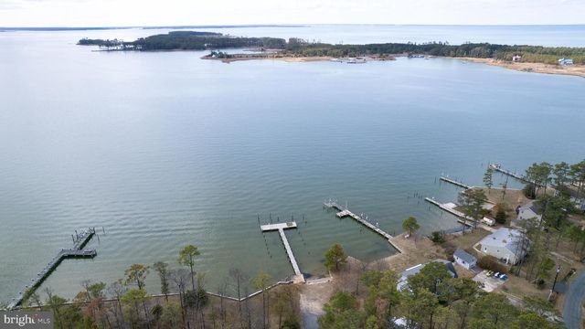 819 SEABREEZE RD, Cambridge, MD 21613