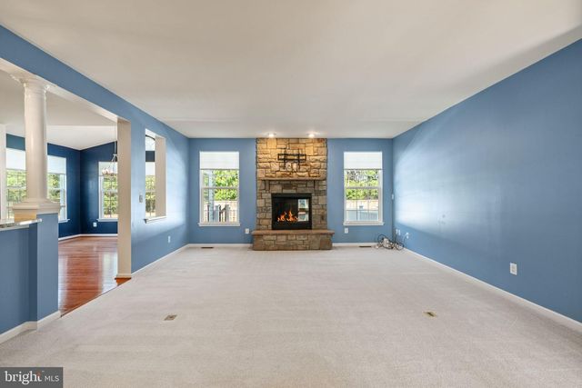 3175 FLEDGLING CIR, Woodbridge, VA 22193