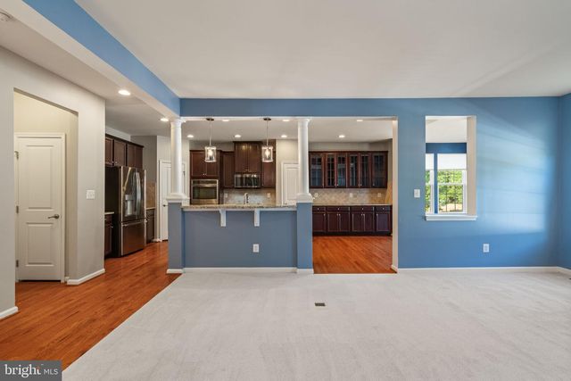 3175 FLEDGLING CIR, Woodbridge, VA 22193