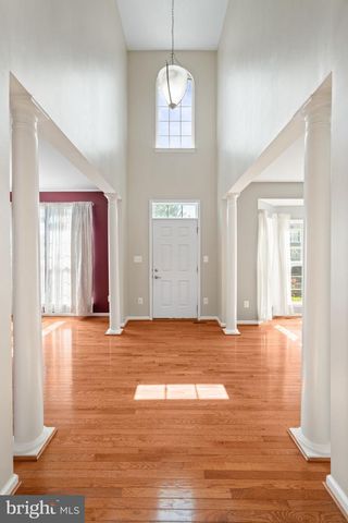 3175 FLEDGLING CIR, Woodbridge, VA 22193