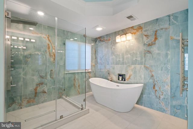 3175 FLEDGLING CIR, Woodbridge, VA 22193