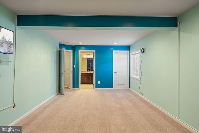 3175 FLEDGLING CIR, Woodbridge, VA 22193