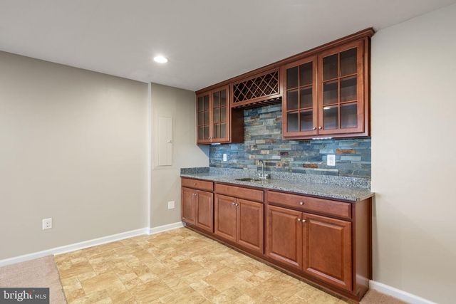 3175 FLEDGLING CIR, Woodbridge, VA 22193