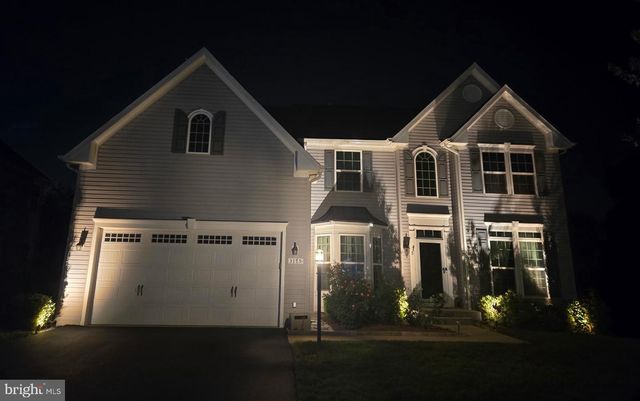 3175 FLEDGLING CIR, Woodbridge, VA 22193