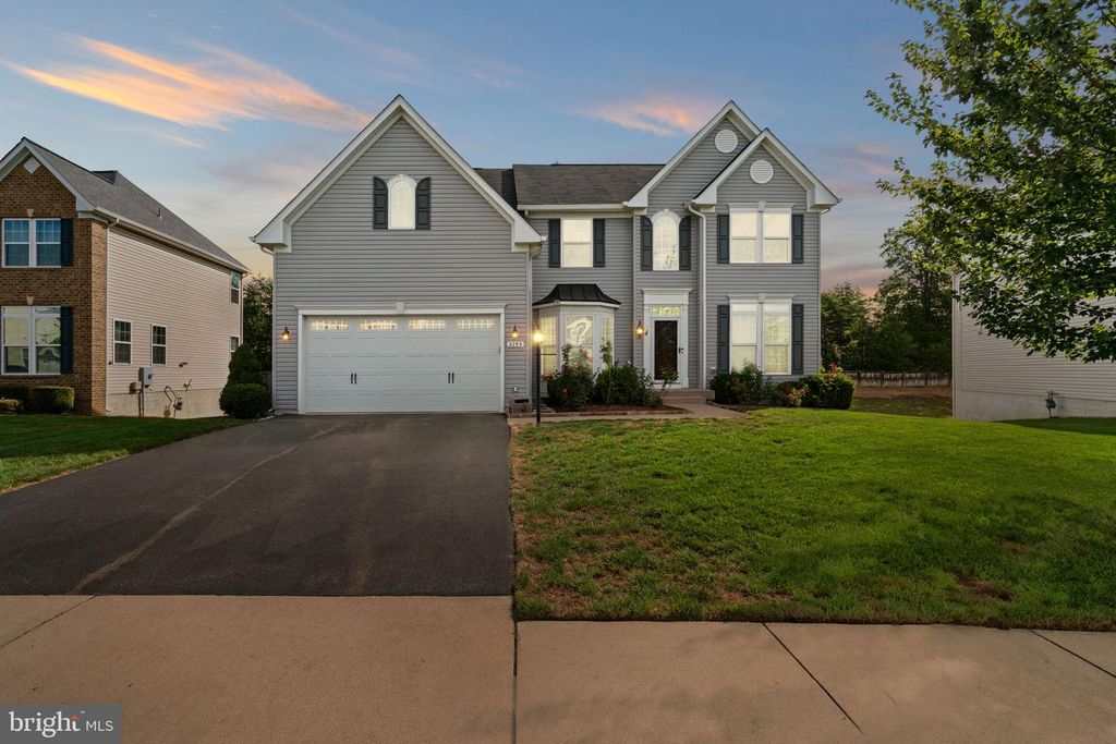 3175 FLEDGLING CIR, Woodbridge, VA 22193