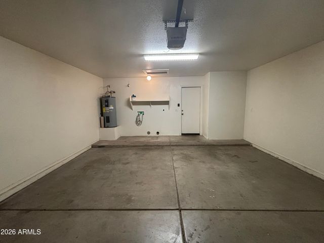 16538 N 158th Avenue, Surprise, AZ 85374