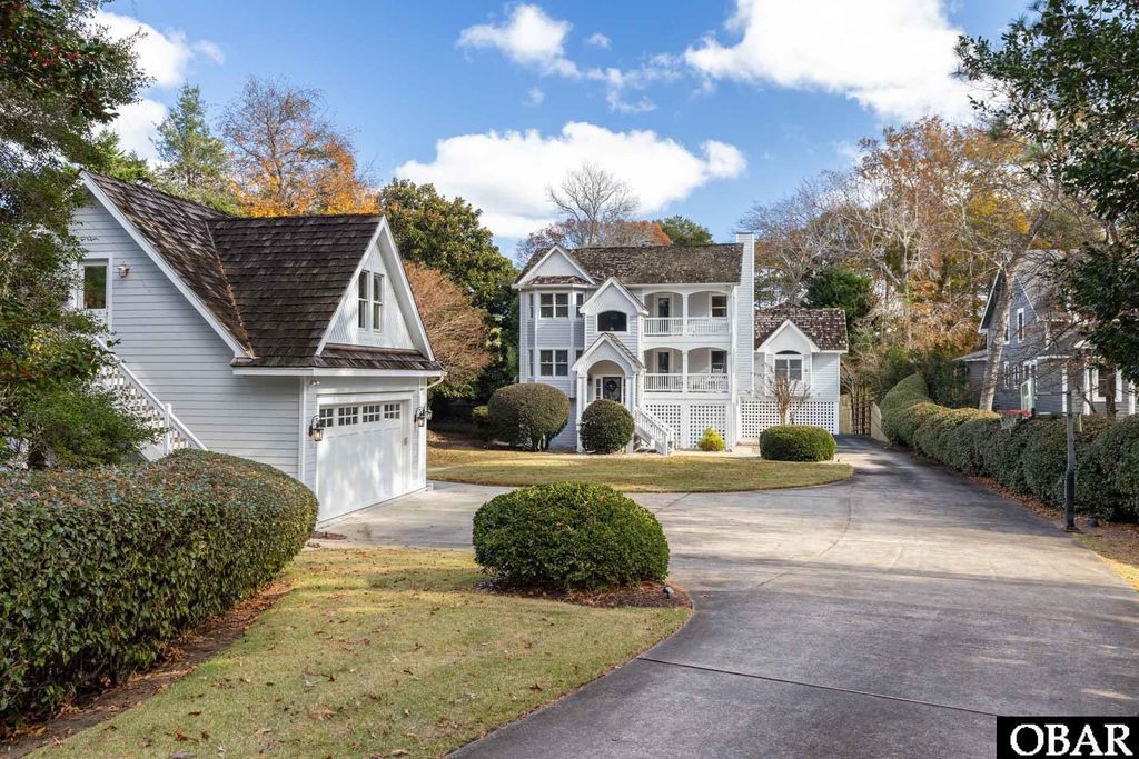 Image 1 of property listing at 2017 Creek Road Lot 20, Kitty Hawk, NC 27949