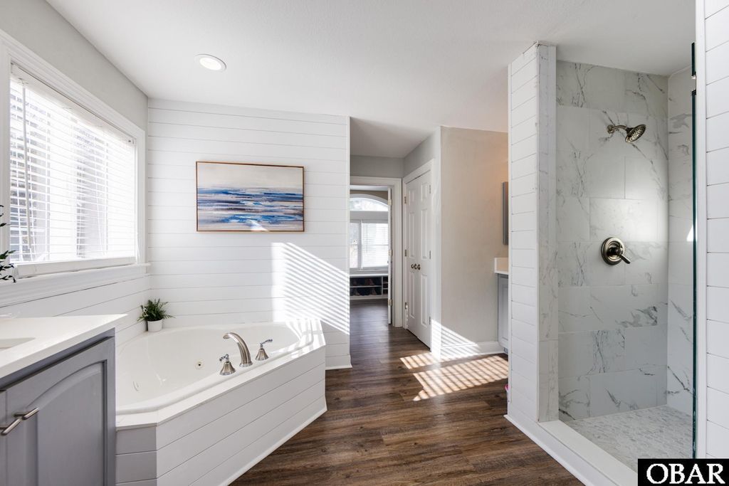 Image 26 of property listing at 2017 Creek Road Lot 20, Kitty Hawk, NC 27949