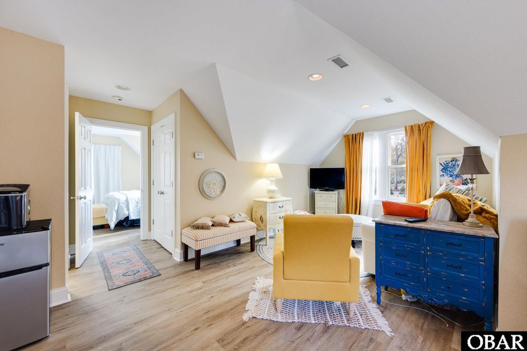 Image 37 of property listing at 2017 Creek Road Lot 20, Kitty Hawk, NC 27949