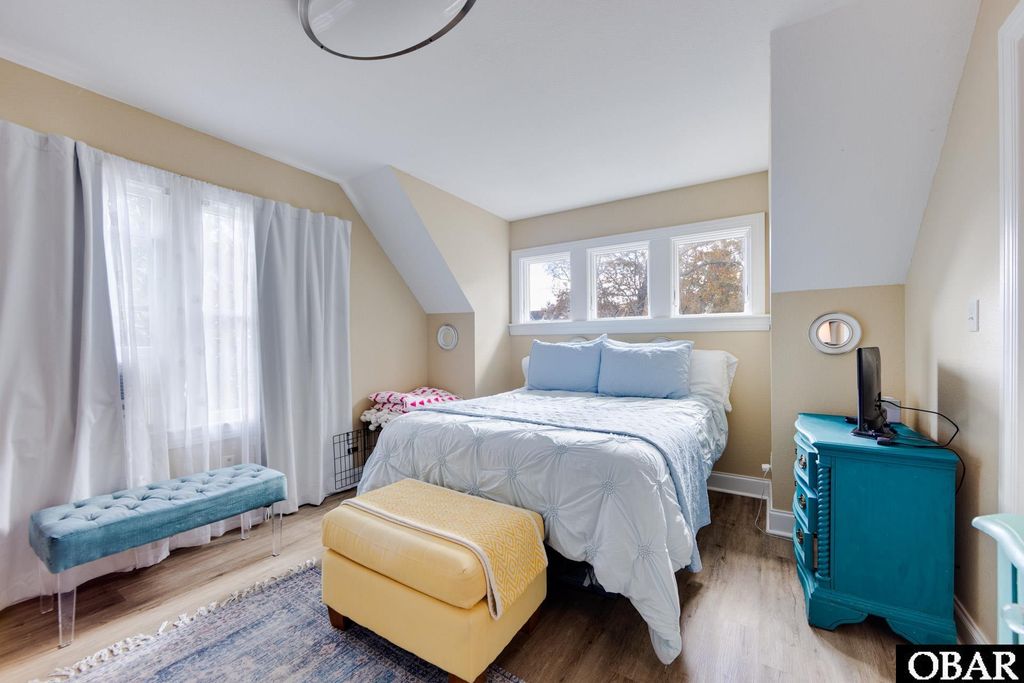 Image 38 of property listing at 2017 Creek Road Lot 20, Kitty Hawk, NC 27949