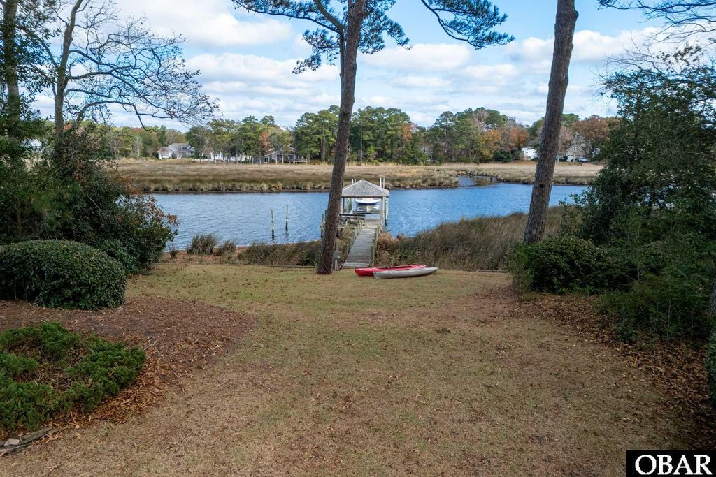 Image 43 of property listing at 2017 Creek Road Lot 20, Kitty Hawk, NC 27949