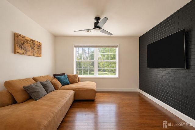 14 Luther Avenue, Hopelawn, NJ 08861